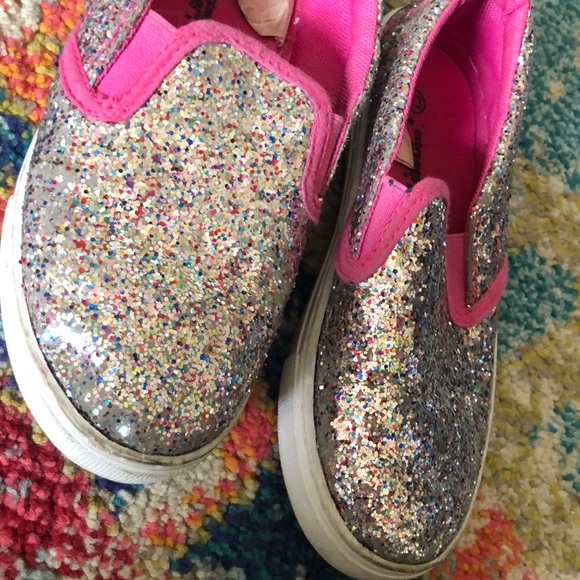 🧜🏼♀️3 for $15 item!🧜🏼♀️ glitter slip ons - Picture 2 of 3
